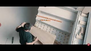 Pose De Panneaux En Chêne Massif, Habillage Dun Escalier En Béton