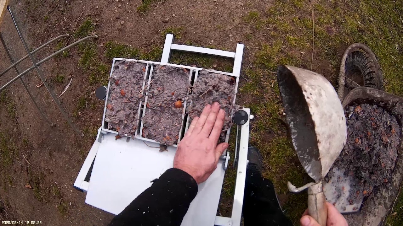 Papírbrikett készítés