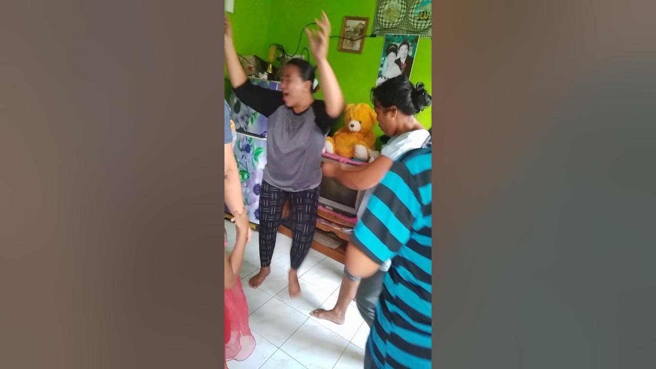 Bu Ibu Heboh Lagi Goyang Keluar Asap Youtube