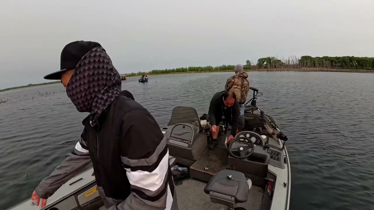 North dakota devils lake fishing  round 2