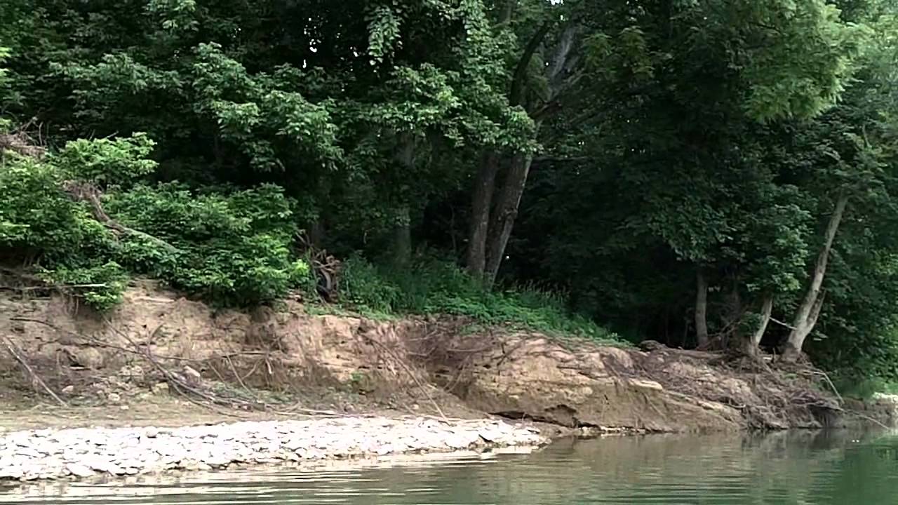 Fishing the Whitewater River in Brookville Indiana - YouTube