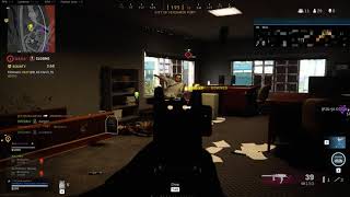 COD Warzone: Mac-10 and throwing knives combo