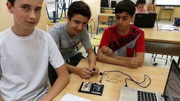 Pulsadores en paralelo. Sesión 04