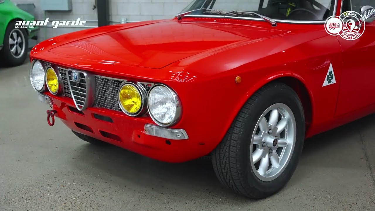 アルファロメオGTAJ no.32no.33ザンドボルト、ハマラ、１９７２ 2 0L Twin Spark–Powered 1972 Alfa Romeo GT 1300 Junior walk around