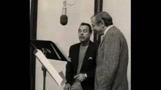 Video thumbnail of "TENNESSEE ERNIE FORD - PRECIOUS MEMORIES"