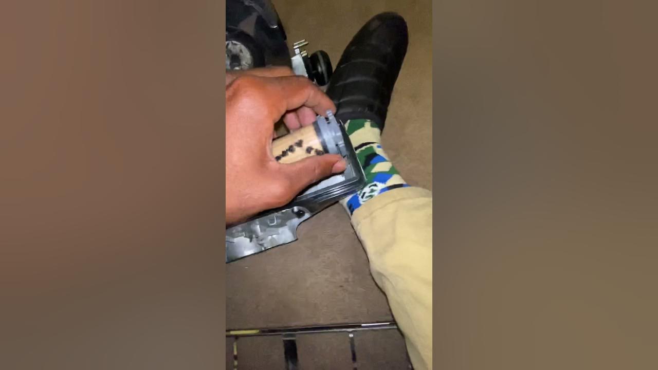 Kirby Avalir 2 How to replace belt/clean brush roll YouTube