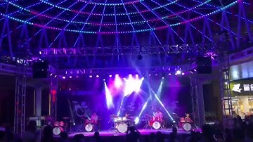 Outdoor event stage lighting truss beam system