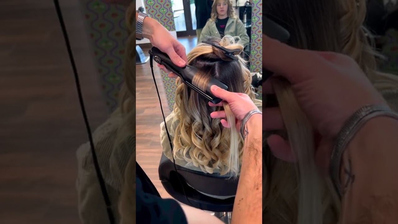 styling hair like pro #shorts#curlyhair#hair