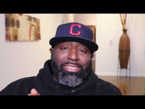 Why a man should NEVER fall In Love with a woman