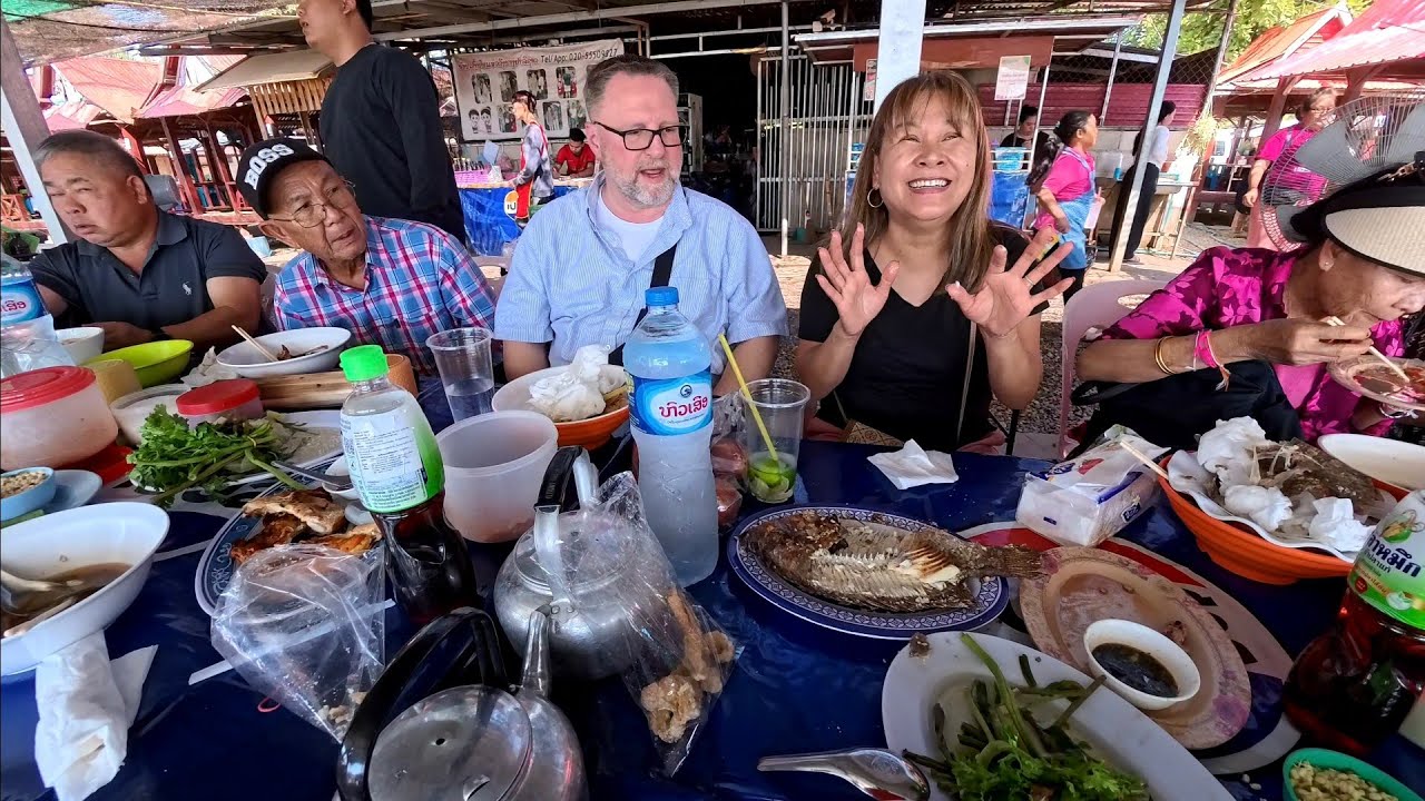 Popular restaurant in Laos, by Mekong riverside 