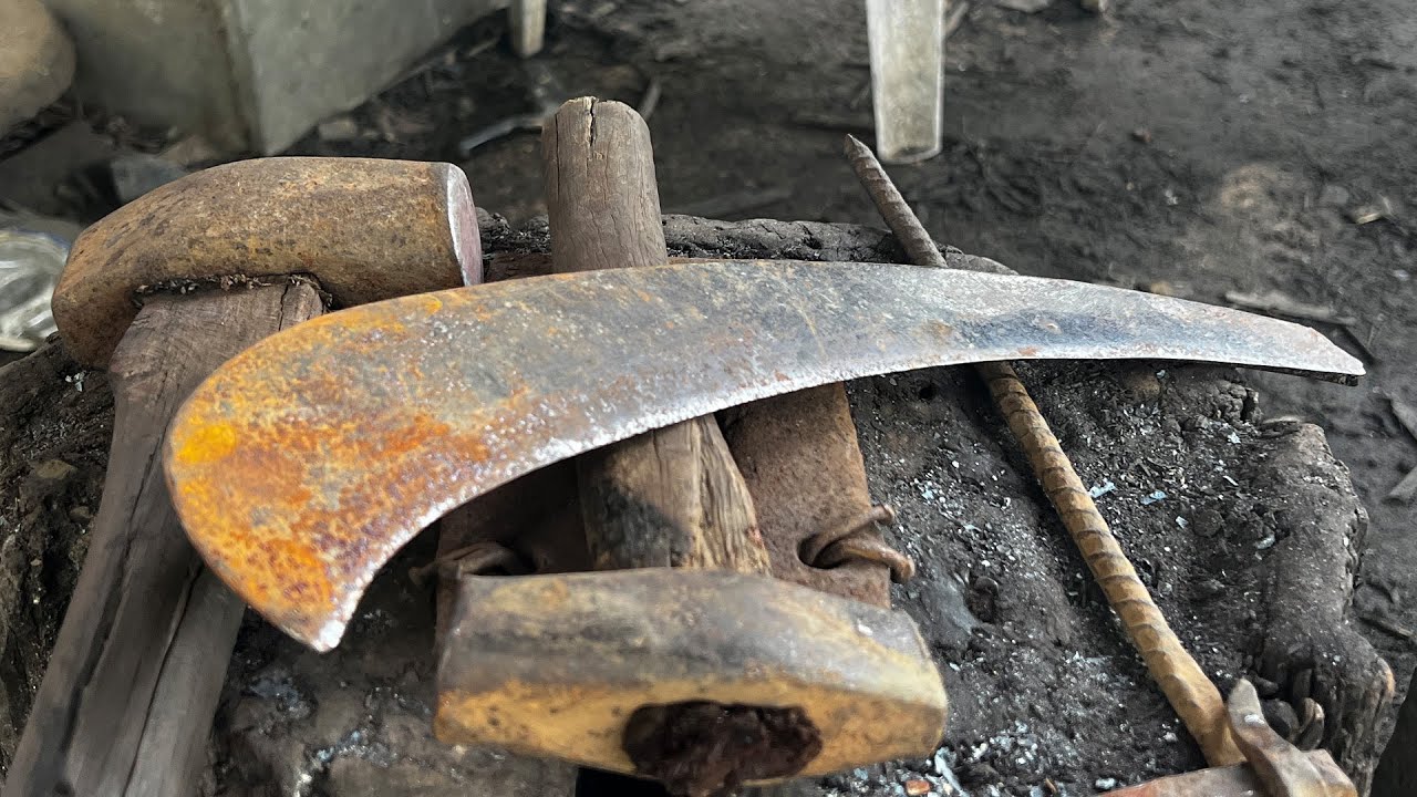 Knife Making - Forging A Simple Machete From The Broken Steel - YouTube