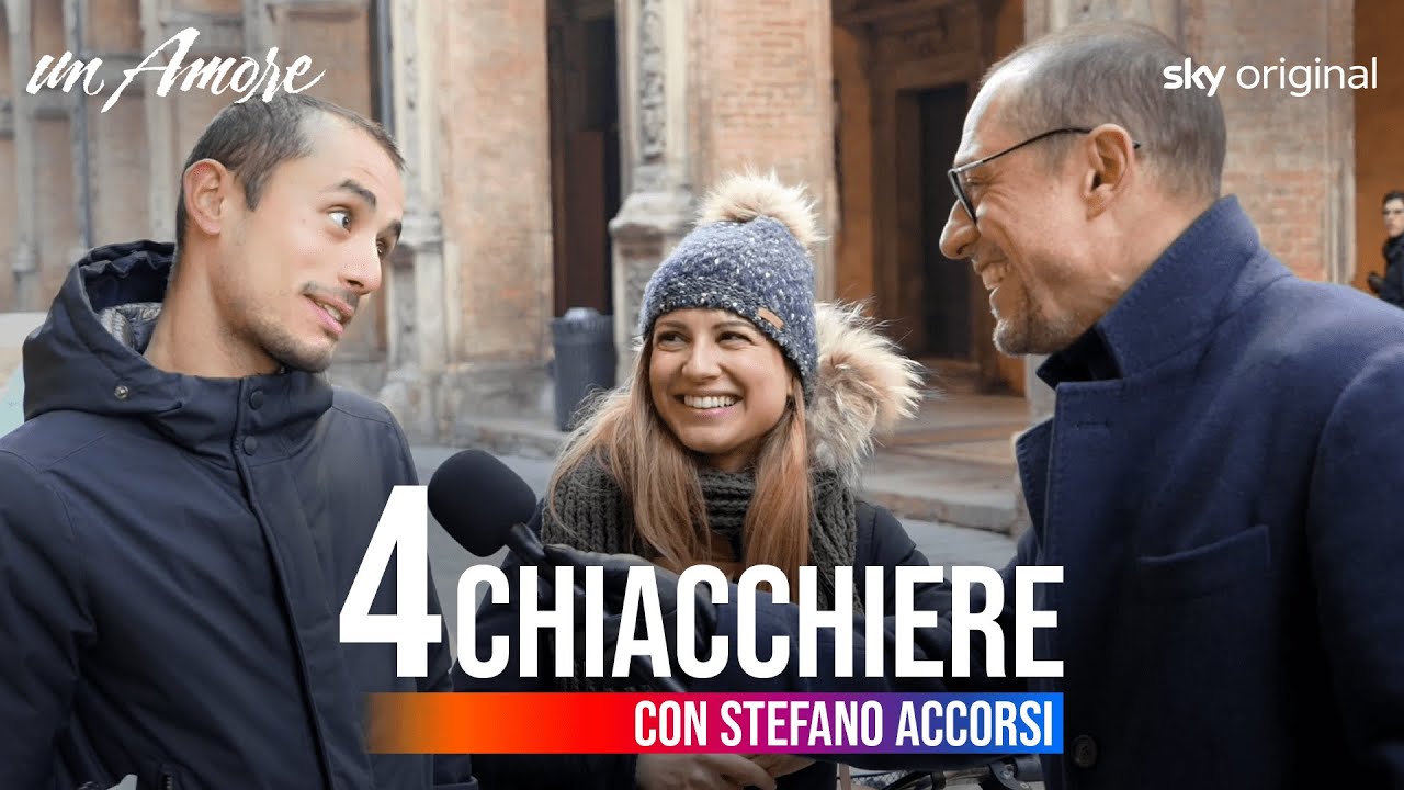 Stefano Accorsi intervista i passanti a Bologna – Cosa gli hanno raccontato sull'amore?
