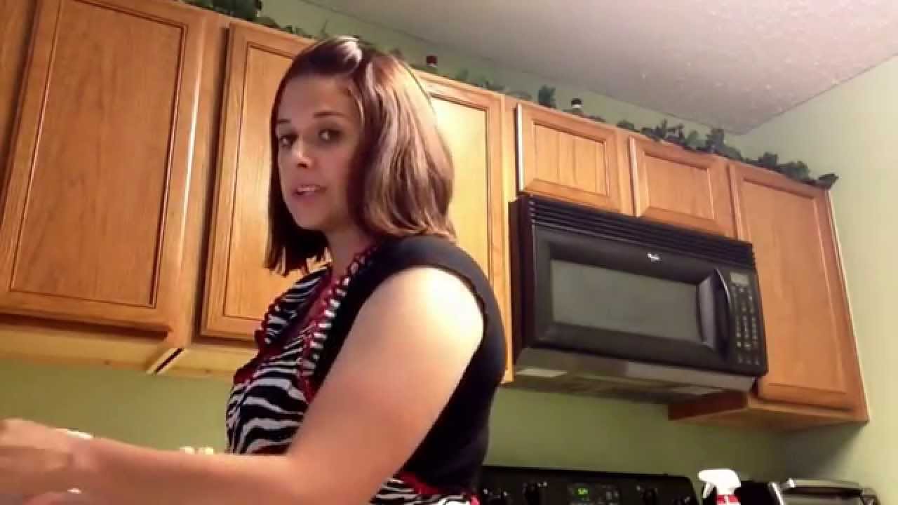 Cleaning and sanitizing kitchen cabnits