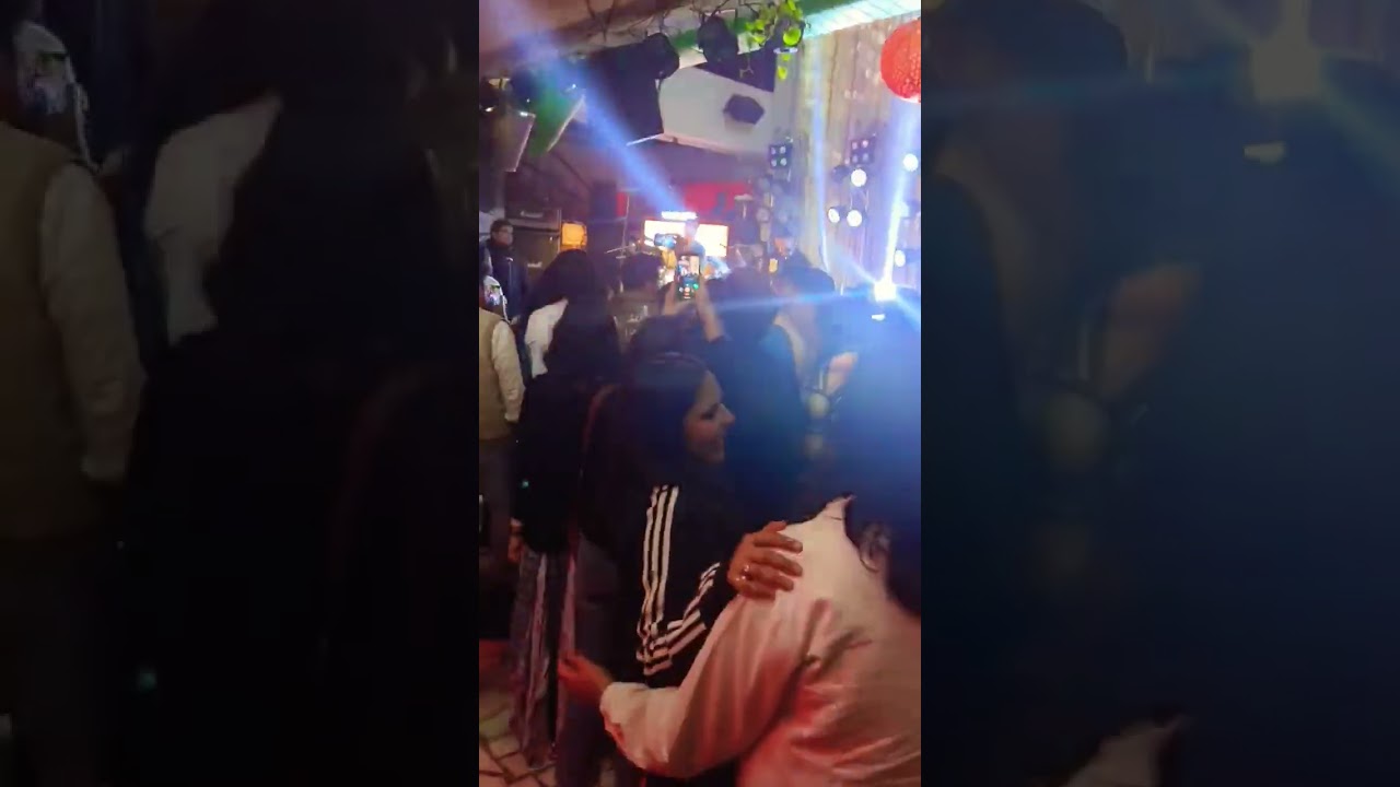 🍻 social bar in Saket dlf 