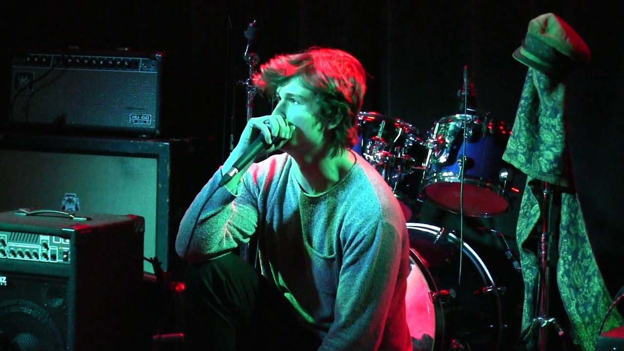 Steaming ManHole : CHICAGO soloist @ The Caledonia 12/4/18