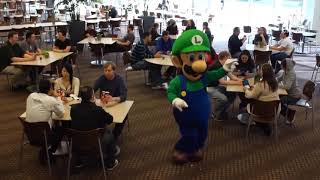 Luigi does the Harlem Shake