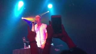 WILLIAM SINGE LIVE 2017- Touch(Original Song)/Let Me Love You Remix (Mario&Justin Bieber) Resimi