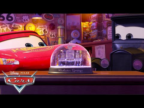 Lightning Goes Shopping in Radiator Springs! | Pixar Cars