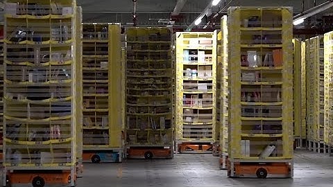 Amazon impiega 2.000 robot nel magazzino di Bolton per soddisfare la domanda natalizia