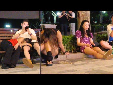 At 4 o'clock in the morning, drunk beauties were lying around outside the bar | 凌晨4点,酒吧外,横七竖八躺着喝醉的美女