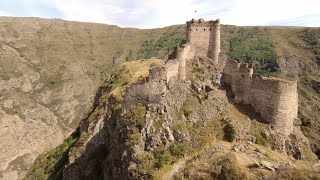 Крепость дьявола (Şeytan Kalesi) и озеро Акташ (Aktaş), восточная Турция