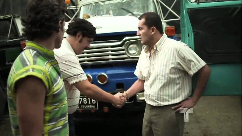 Pablo Escobar El Patron Del Mal Esta Noche 7 11 Youtube