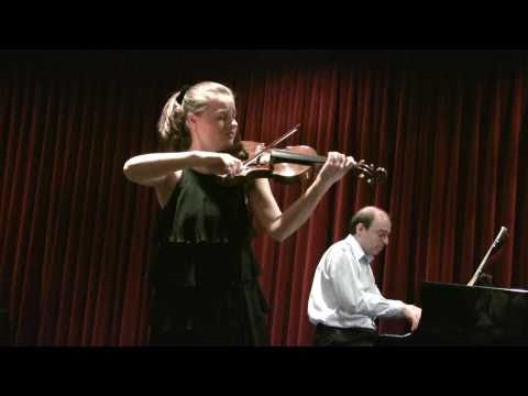 Ania Filochowska plays Brahms Sonata No.1 in G major, Op. 78 (1/3)