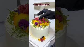 Forest-themed fruit cake Look at your cute cakes screenshot 2