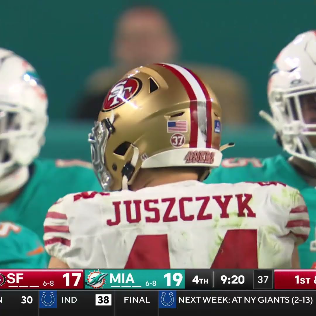 Kyle Juszczyk catches for a 20-yard Gain vs. Miami Dolphins