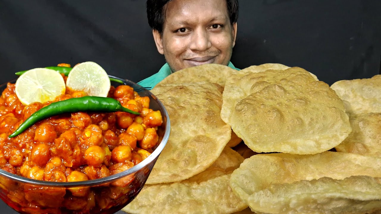 SPICY CHOLE BHATURE EATING, MUKBANG BIG BITES ASMR, STREET FOOD EATING
