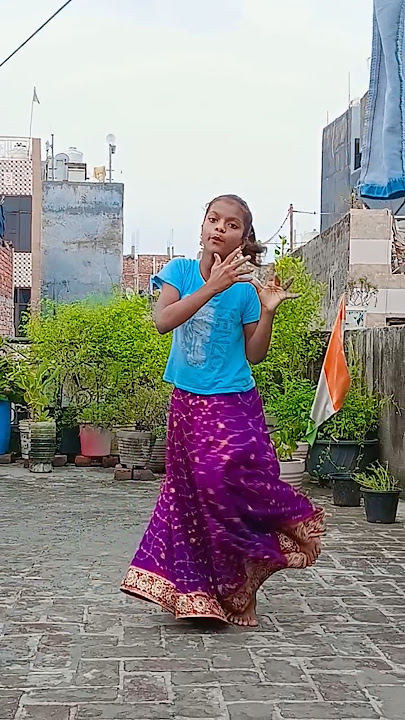 shorts #dance #trending #bollywood #hindi#song#misnandini91