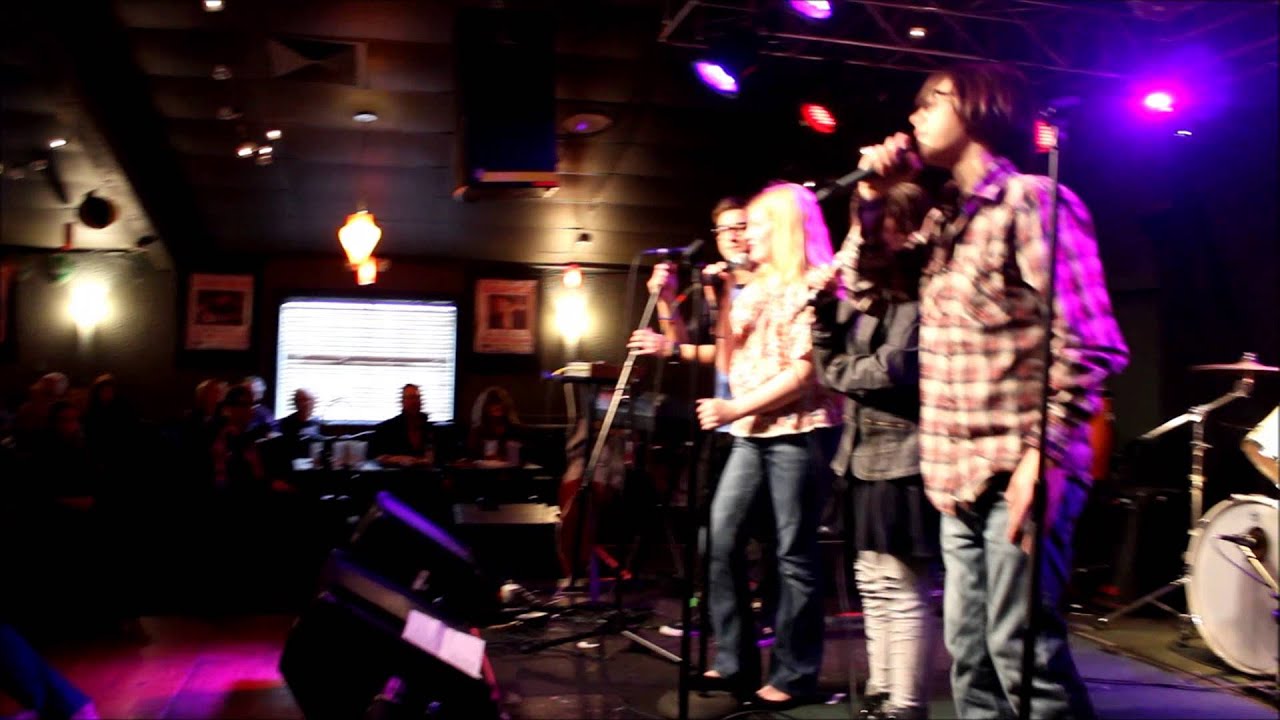 Black Keys Vs. White Stripes GOLD ON THE CEILING LIVE YouTube