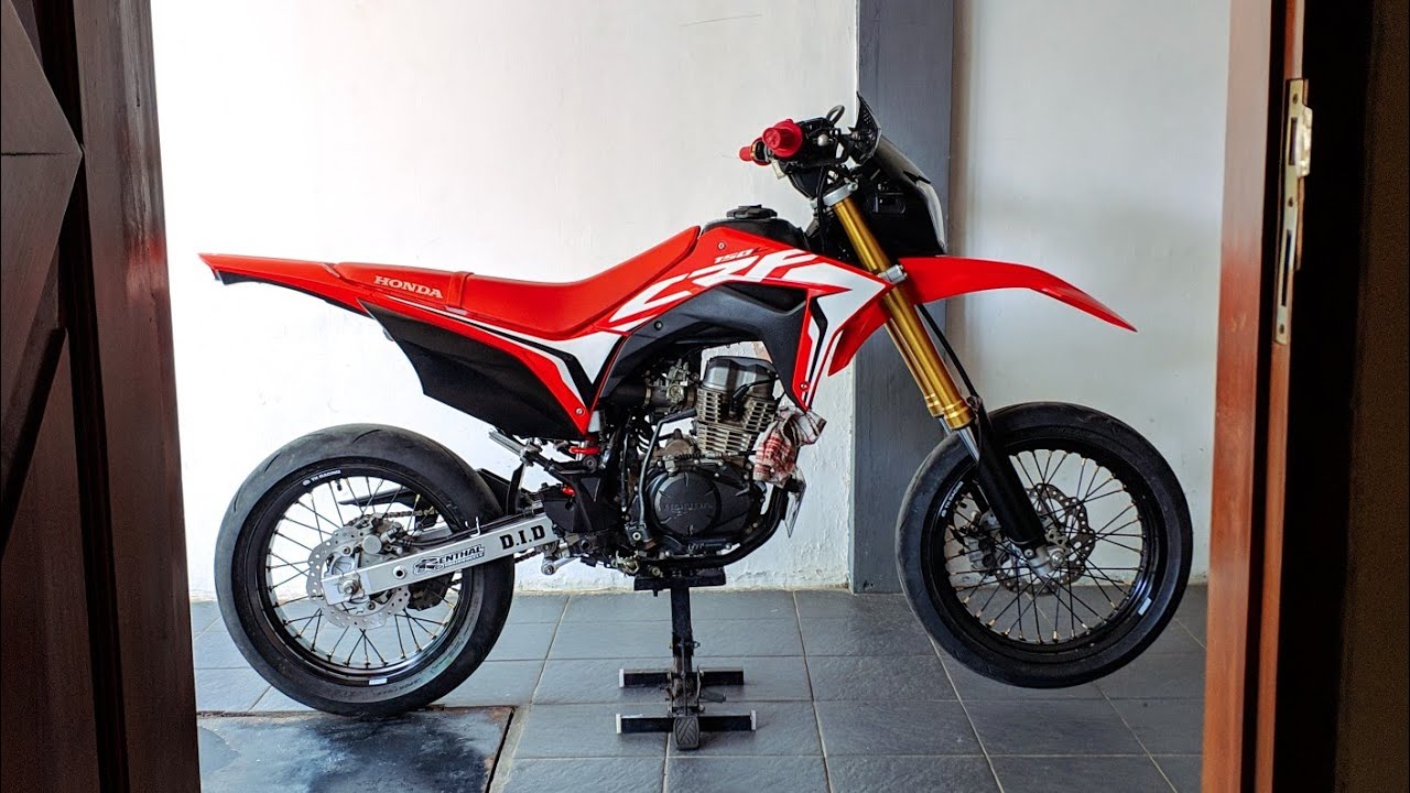 GANTI GEAR MERK SSS DAN VELG TK BRIGHT SUPERMOTO BUILD HONDA CRF150L EPISODE 2 ID9 YouTube