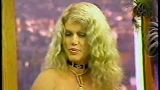 THE BLOND MODEL WITH  THE LOW VOICE
