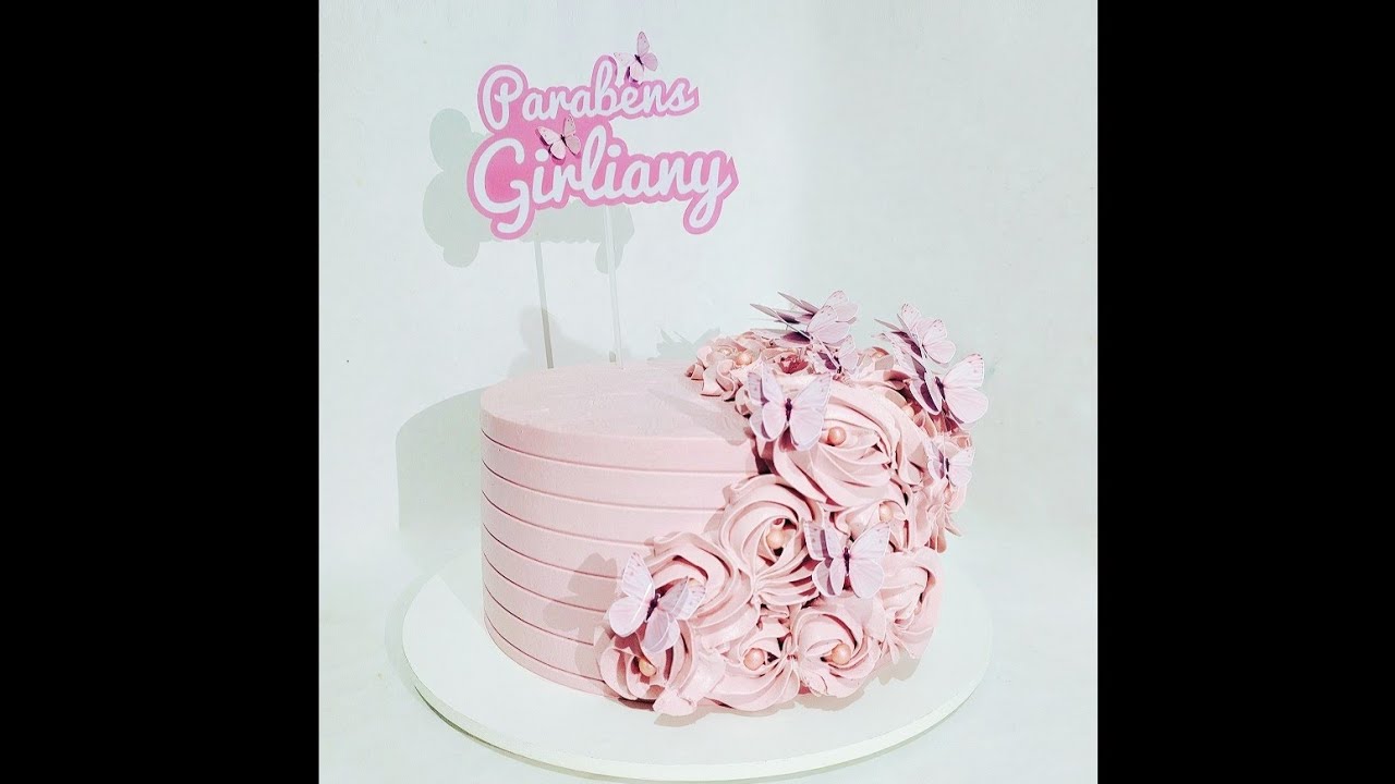 Bolo tema Feminino Espatulado simples Cascata de Rosetas e Borboletas -  Bico 1M - Karine Cakes 