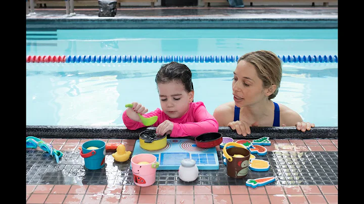 Kids Swimming Lessons. Swimming Pool Games & Toys for Toddlers