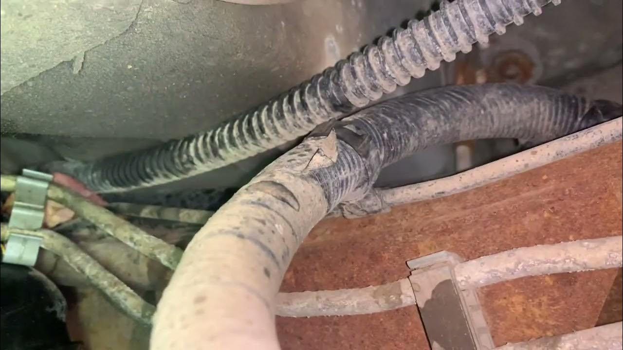 2009 Chevy 2500HD fuel pump 6.0 - YouTube