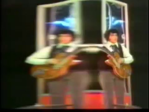Tommy James and The Shondells - Crimson and Clover