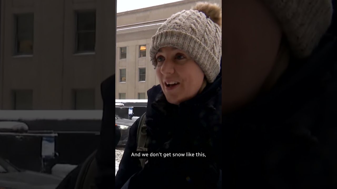  It S A Struggle Toronto Residents React To Massive Snowfall