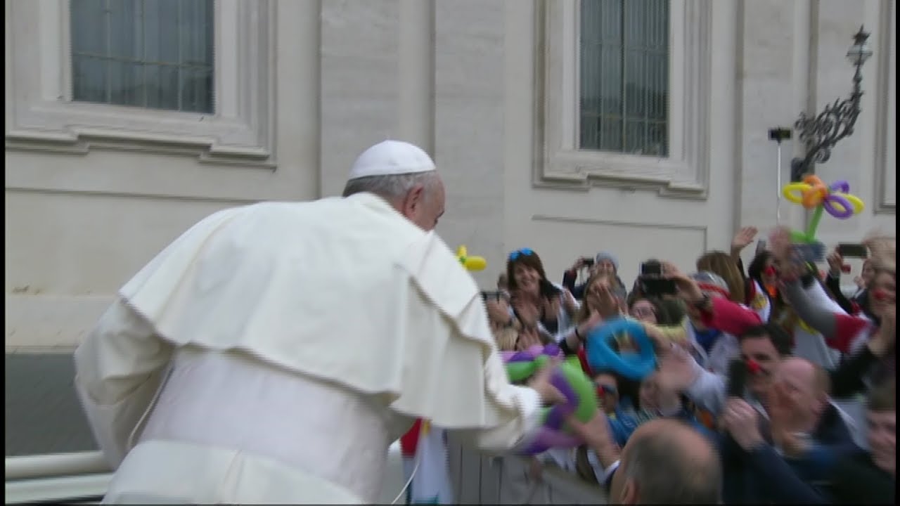 Pope opens Easter celebration with a tweet: 'Jesus is alive!'