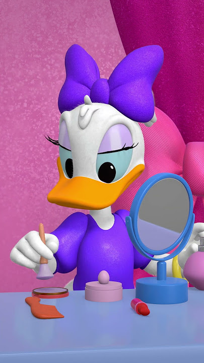 Get ready with Daisy Duck! 💜🌼 MMClubhousePlus DisneyJr DisneyPlus