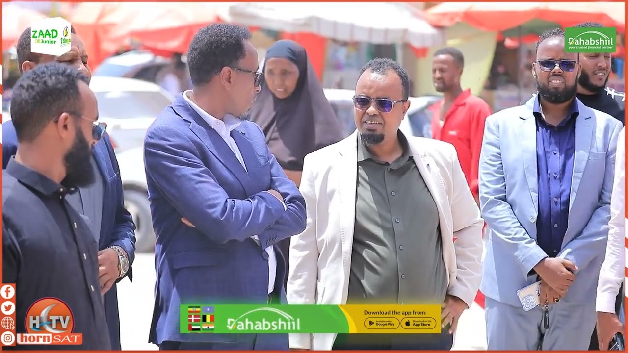 Baanka Dhexe Ee Somaliland Oo Lacagaha Suuqa Madow Dagaal Kula Jira.