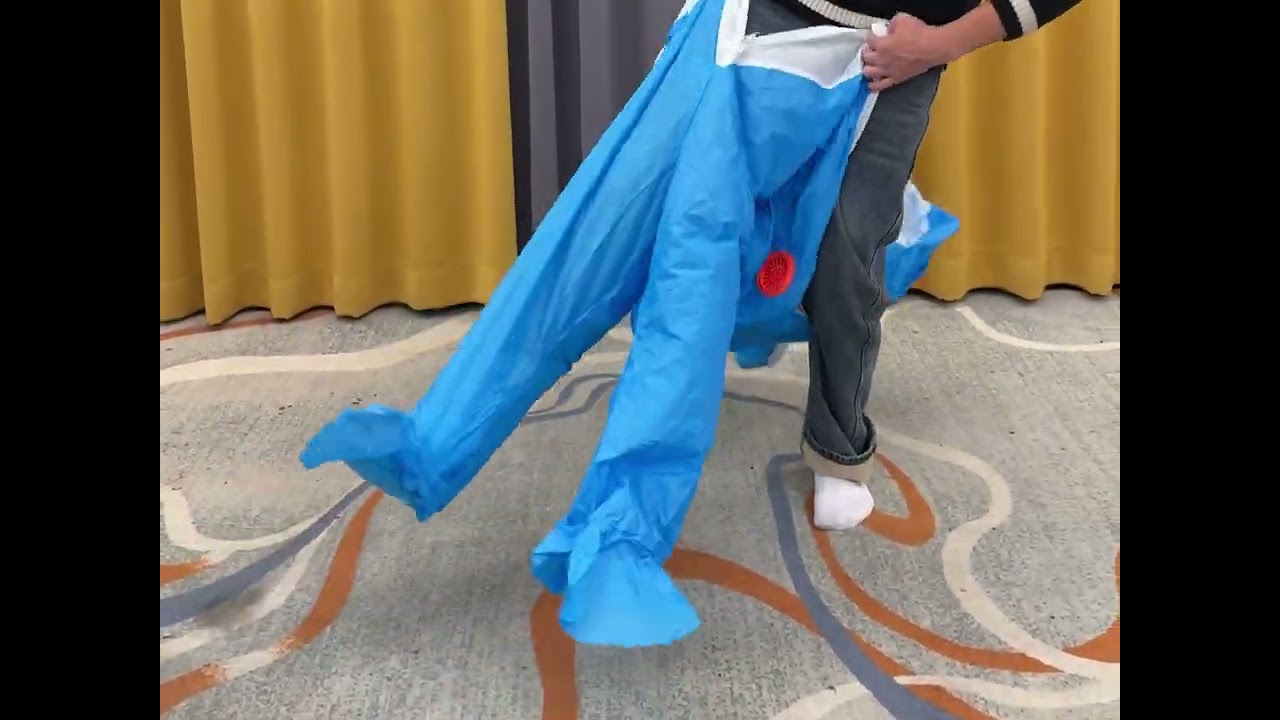 Step by step inflation demonstration for an inflatable costume