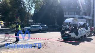 Жахлива ДТП з поліцейським авто. Загинув правоохоронець