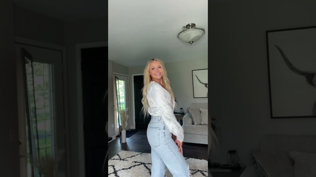 Love the top but Obsessing over $16 AMAZON JEANS😍 