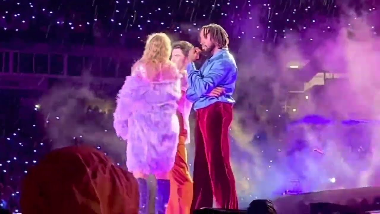 Taylor Swift - Lavender Haze (Live Eras Tour Nashville) (Night 3)