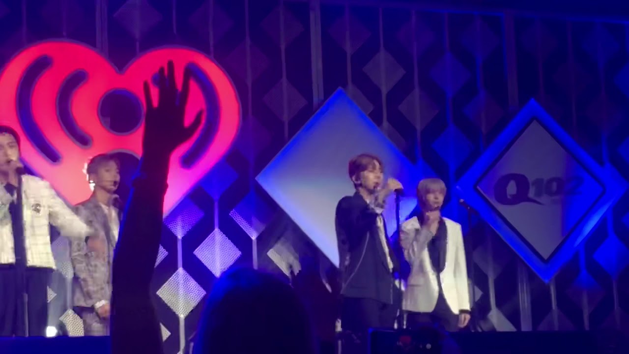 Q102 iHeartRadio Jingle Ball Philadelphia 2019 MONSTA X 몬스터 엑스 Middle