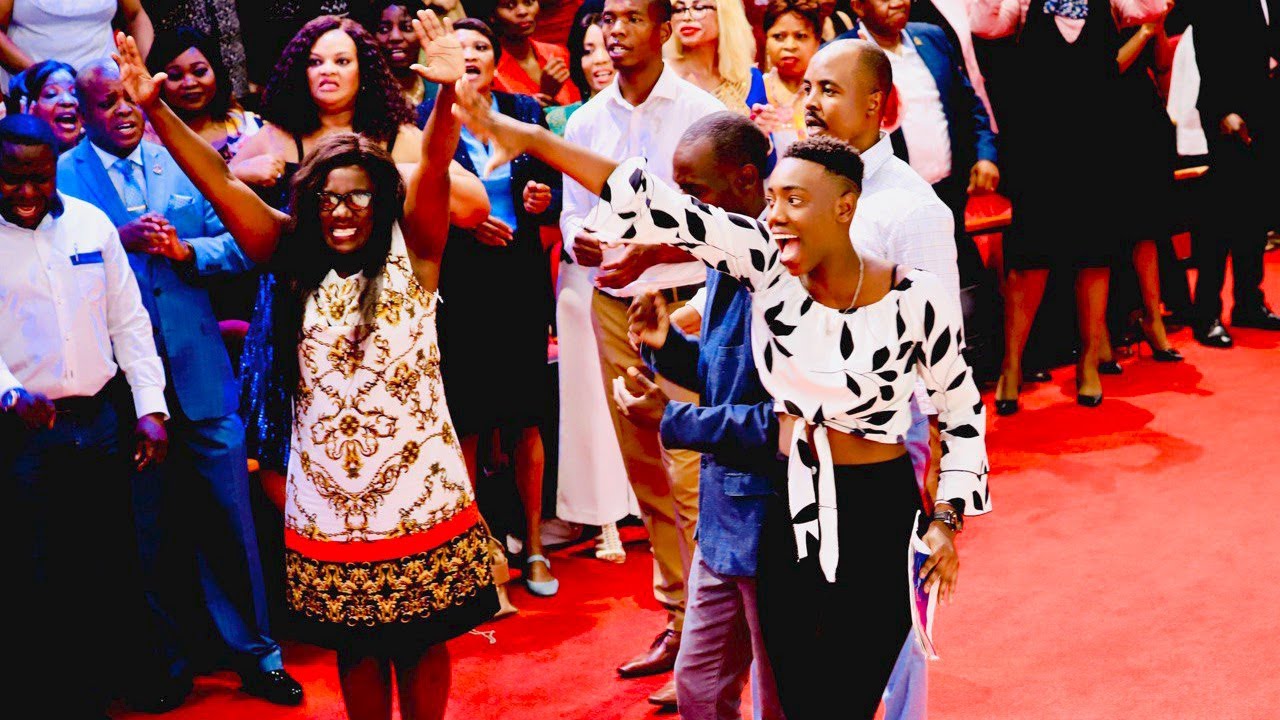 НЕВЕРОЯТНОЕ ПРОРОЧЕСТВО и свидетельство о переменах за 24 часа от пастора Альфа Лукау