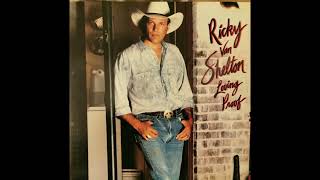 Watch Ricky Van Shelton Swimming Upstream video