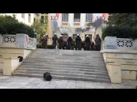 Newpost.gr Βίντεο από τα επεισόδια στην ΑΣΟΕΕ